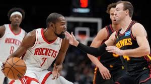 致敬，王刚庆祝足协杯冠军时背后写着：献给我们的主帅塞蒂恩